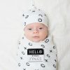 Kids Interiors & Decor * | Lulujo Hello World Baby Swaddle & Hat Set Hugs & Kisses