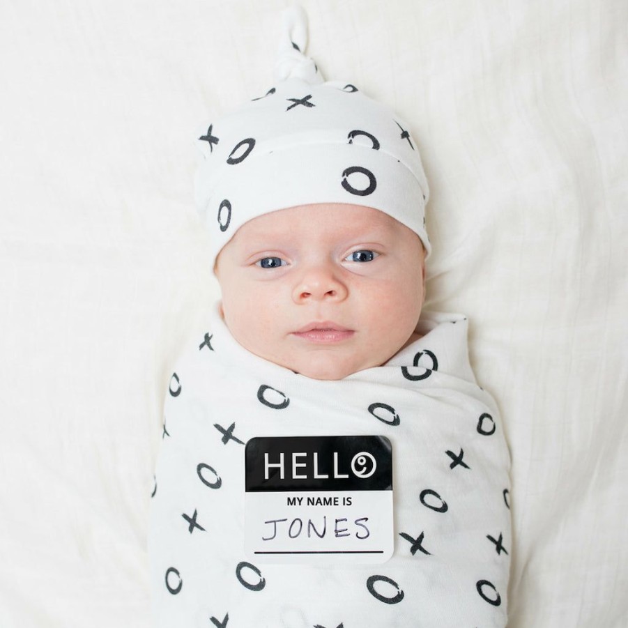 Kids Interiors & Decor * | Lulujo Hello World Baby Swaddle & Hat Set Hugs & Kisses